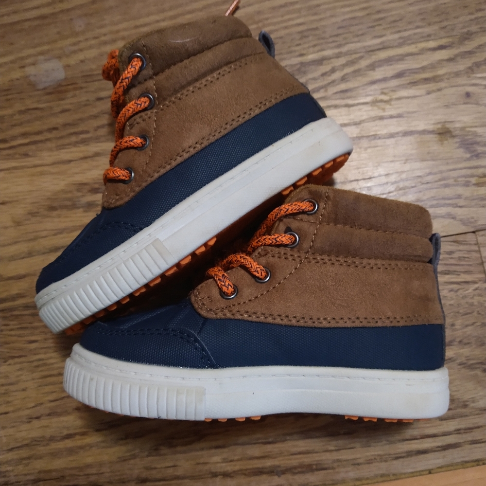 Shoes toddler size 7